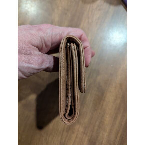 Relic Vintage Brown Leather Trifold Ladies Wallet Logo PLEASE READ - Picture 6 of 9